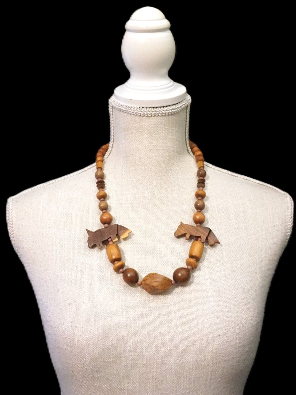 Mid Century Boho Wood Hand Carved Fox Woodland Necklace 11 ½ inch Drop